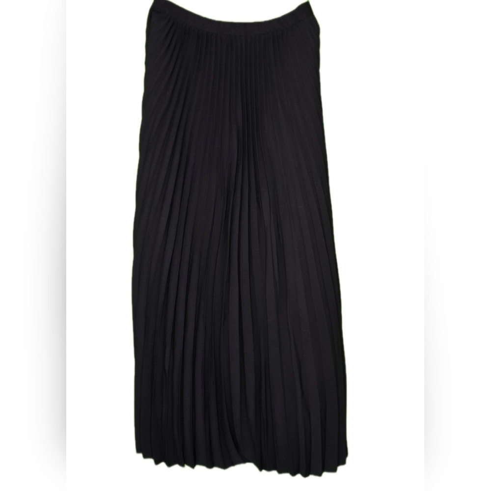 NWOT Aritzia Black Asymmetrical Pleated Skirt, Small - Picture 7 of 7